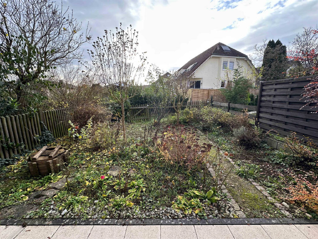 Großes, gepflegtes Einfamilienhaus mit sonnigem Garten - Bild18