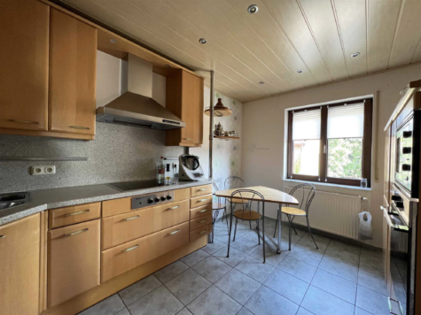 Top geschnittene Maisonette-Wohnung mit Terrasse und Balkon in ruhiger Lage von Nackenheim, 55299 Nackenheim, Maisonettewohnung