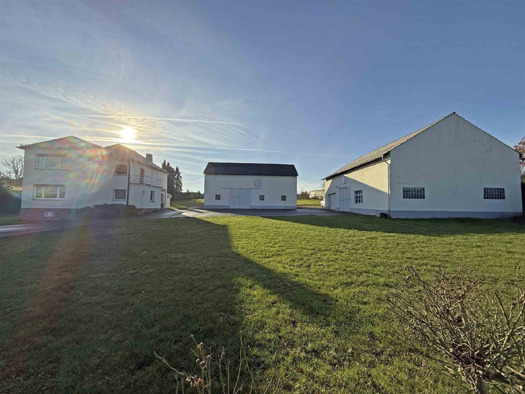 **Privilegiertes landwirtschaftliches Grundstück** Freist. Einfamilienhaus mit 2 Scheunen und großem Garten - Bild11