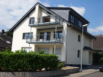 **Großzügige Traumwohnung** Erstbezug nach Komplettsanierung - Bild1