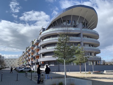 Exklusive, neuwertige, barrierefreie Eigentumswohnung mit Aufzug und großem Balkon in guter Lage - Bild2